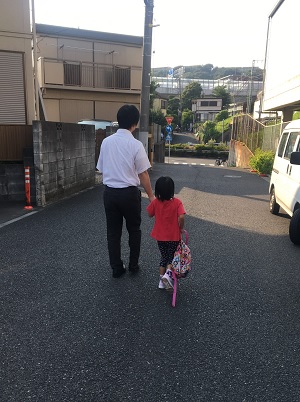 子どものお迎え。イクメンです！