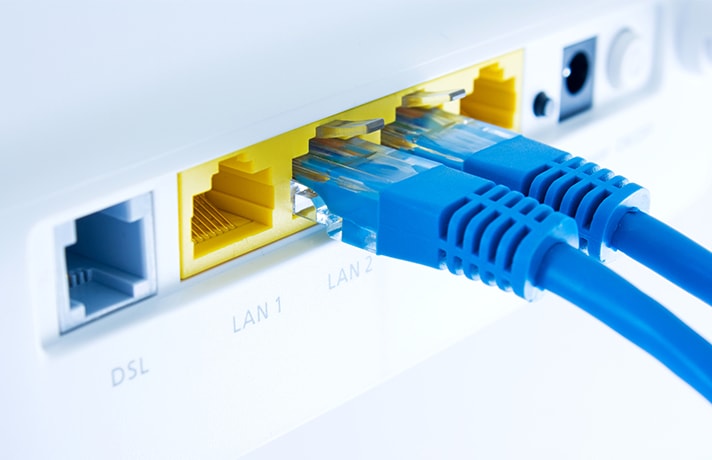 ネットワーク機器（UTM・WiFi・NAS・サーバー）