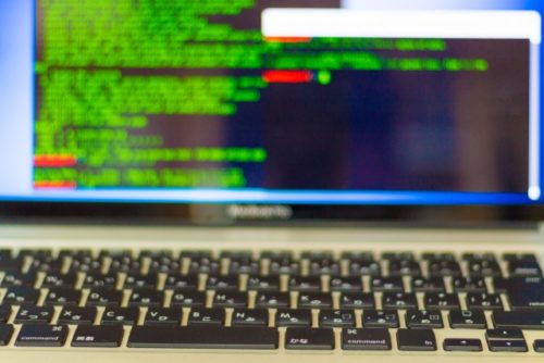 UTMとバックアップでセキュリティ対策の多層防御